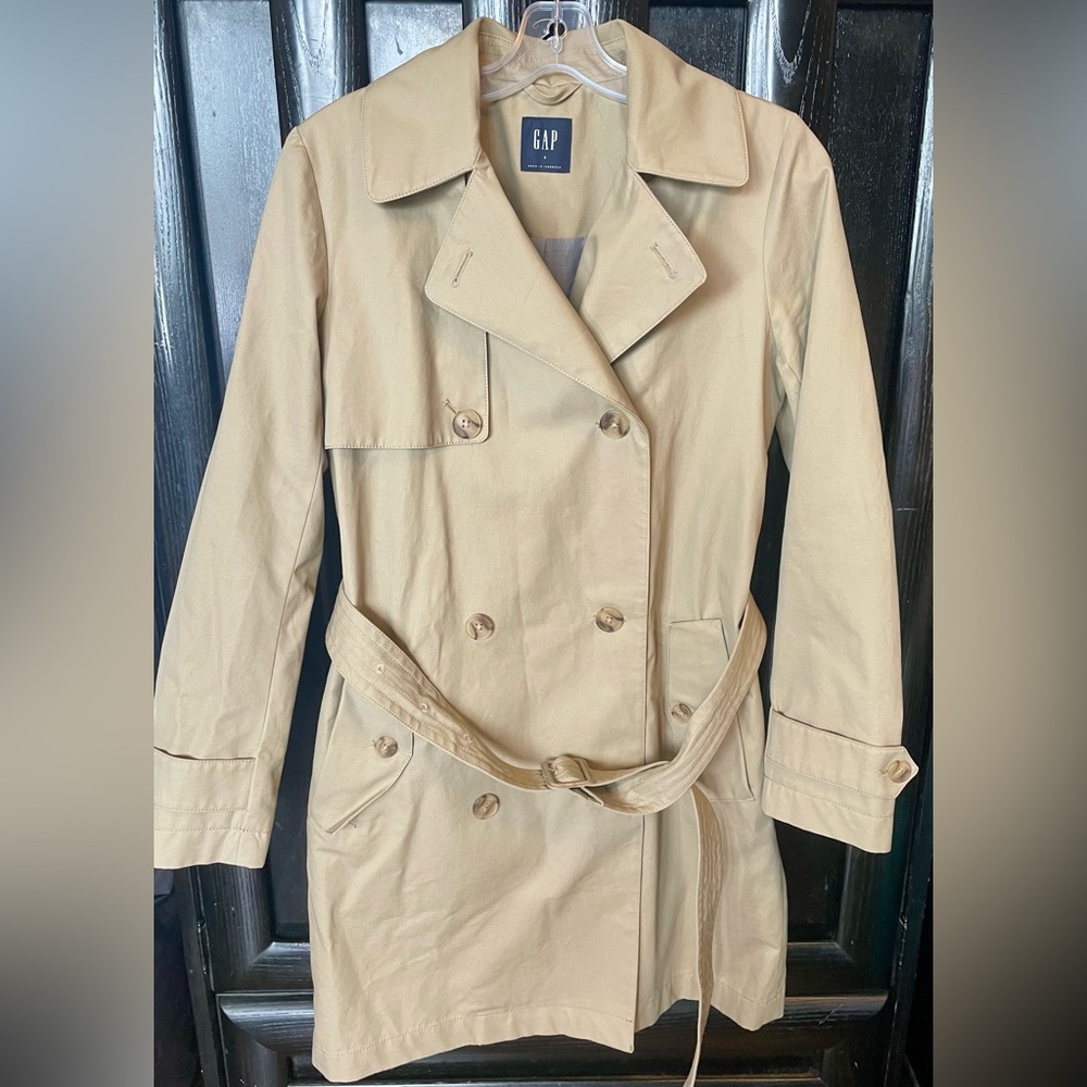 GAP Ladies Classic Beige Trench Coat